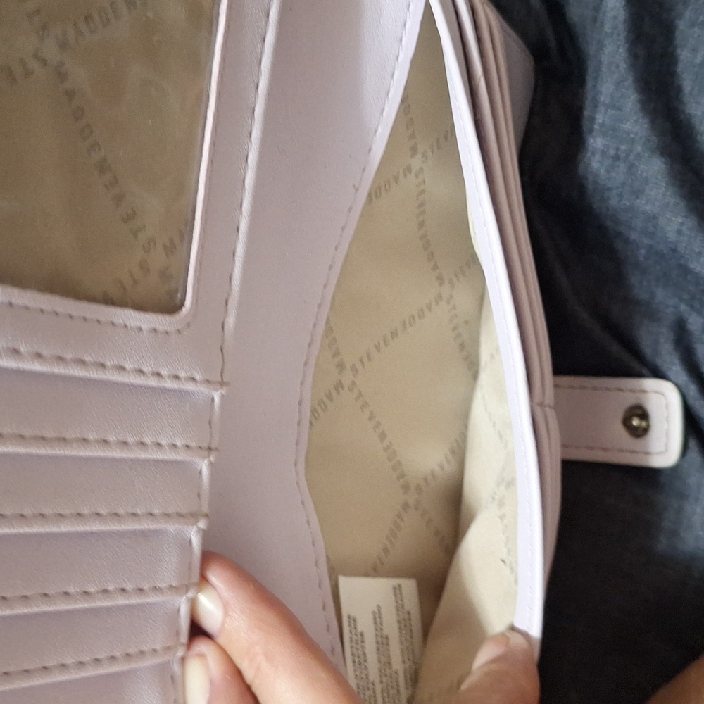 Steve Madden Women's Wallet - Picture 7 of 7